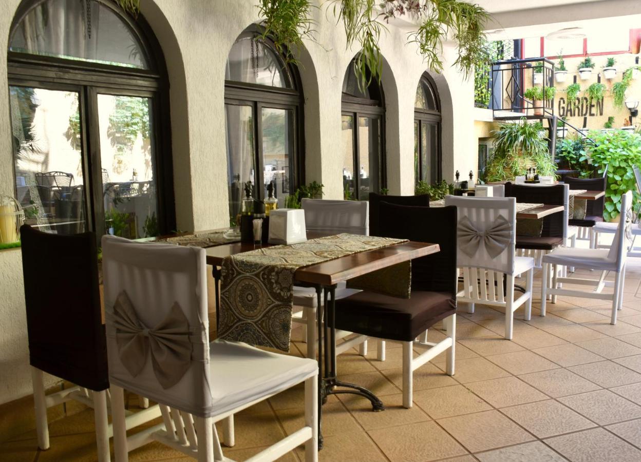 Family Hotel Apolonia โซโซโปล ภายนอก รูปภาพ